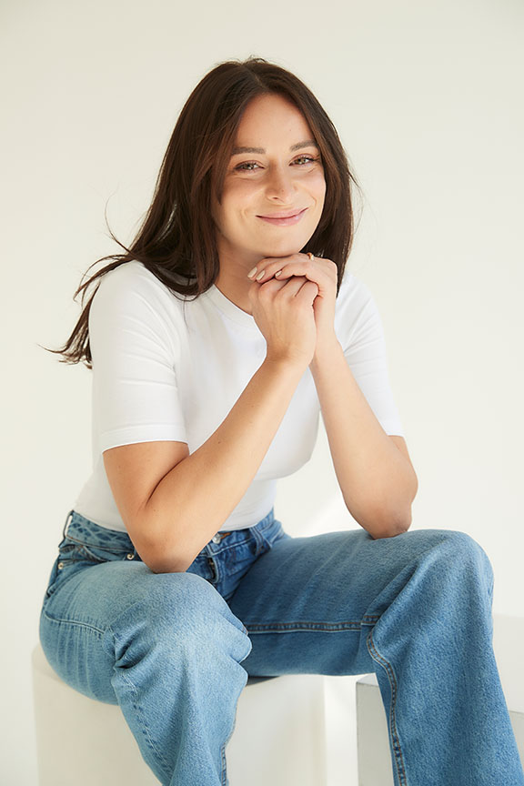 Commercial Model Viviana Galletta